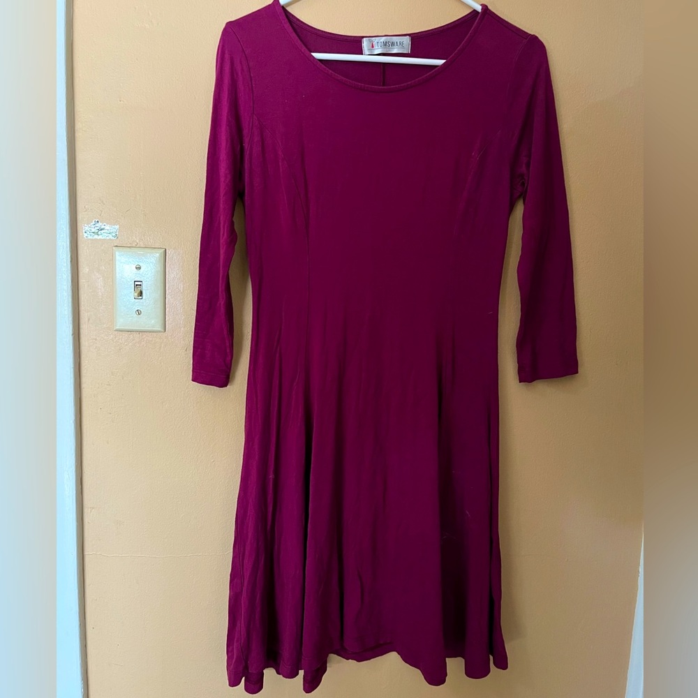 Maroon quarter sleeve waist hugging a line dress